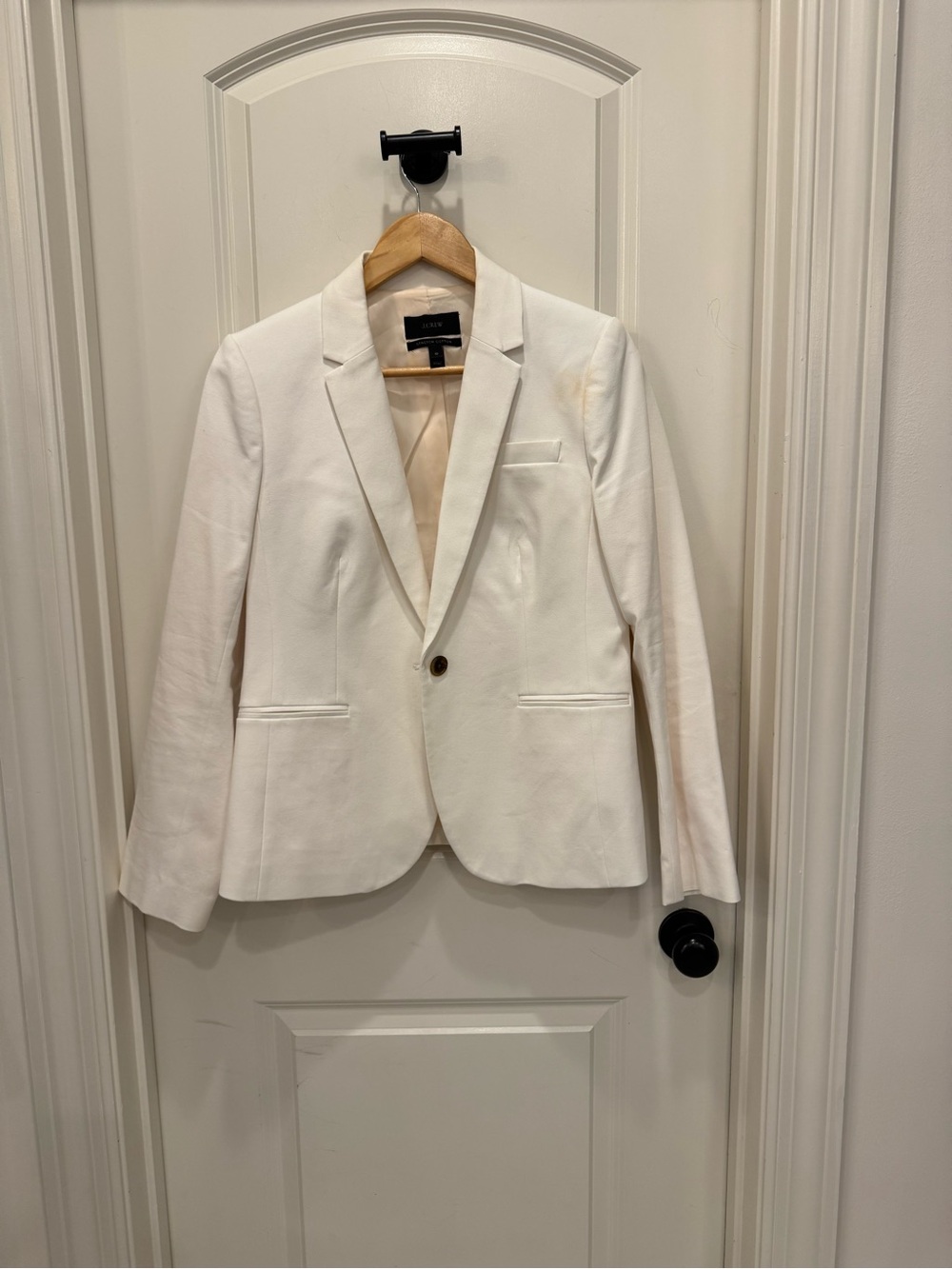 Women's White Single-Button Tailored Blazer
